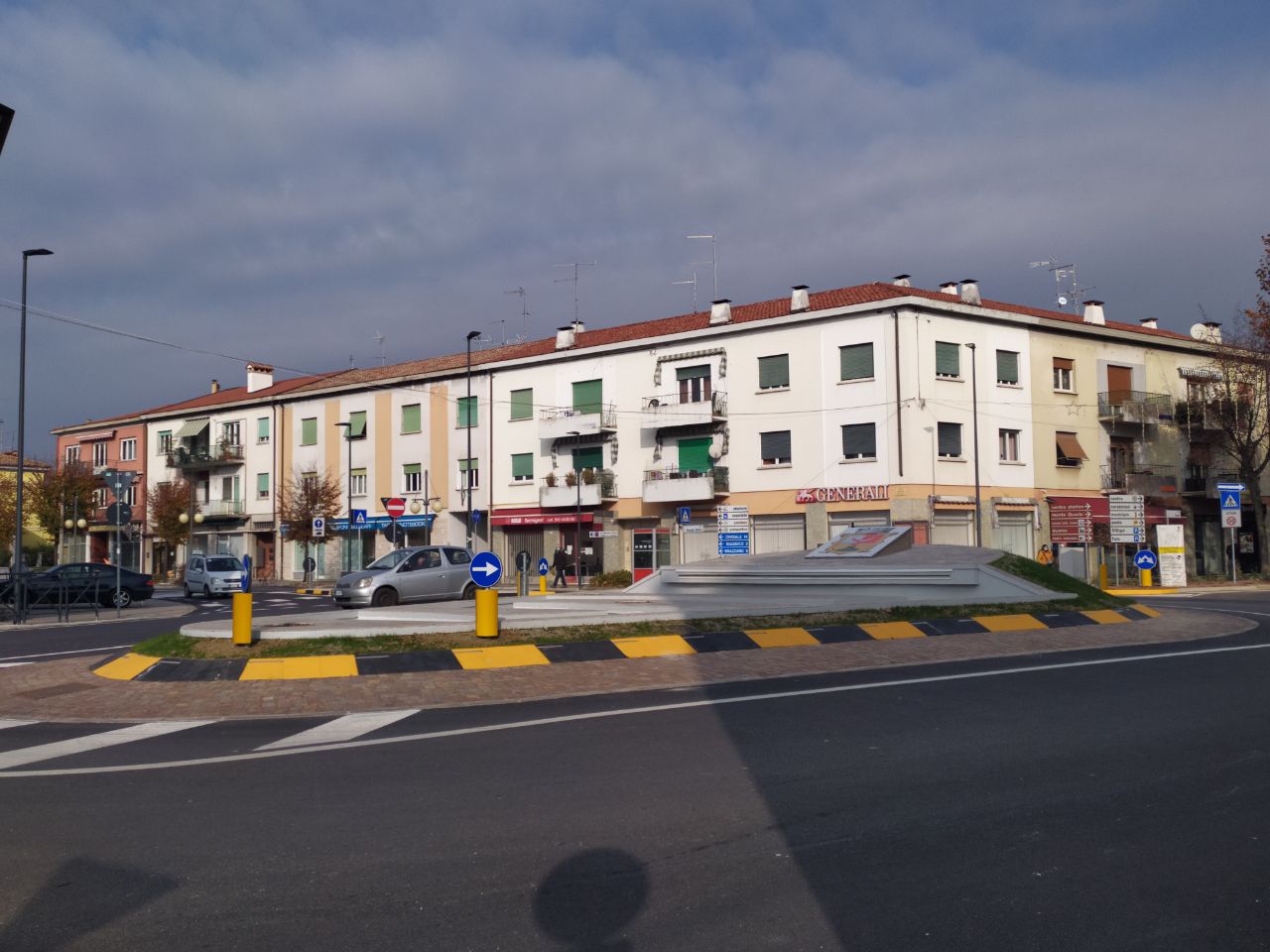 Copertina per La nuova rotonda di Cormons diventa biglietto da visita e sarà dedicata all'ex sindaco Stecchina